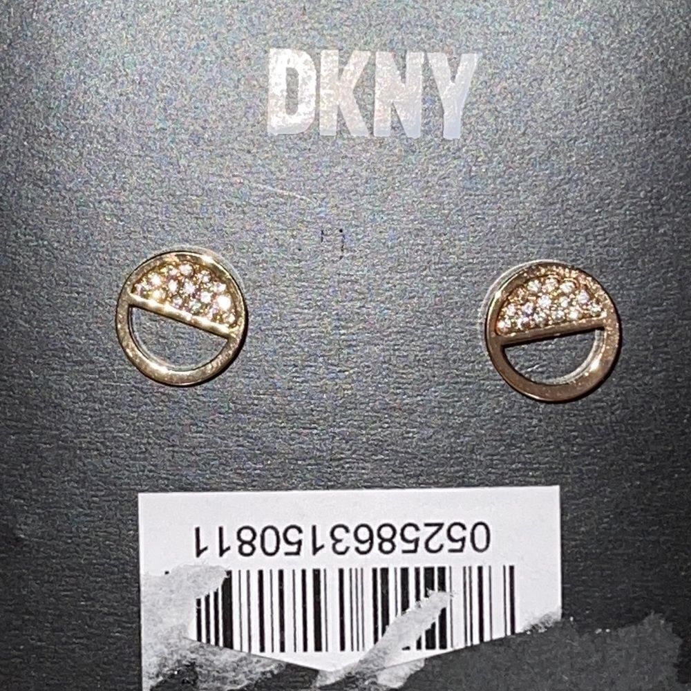 NWT DKNY round crystal post earrings